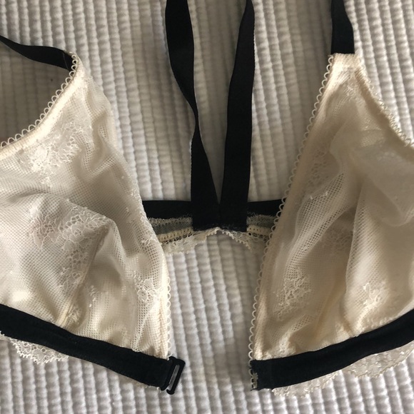 Victoria Secret bralette - Picture 5 of 7